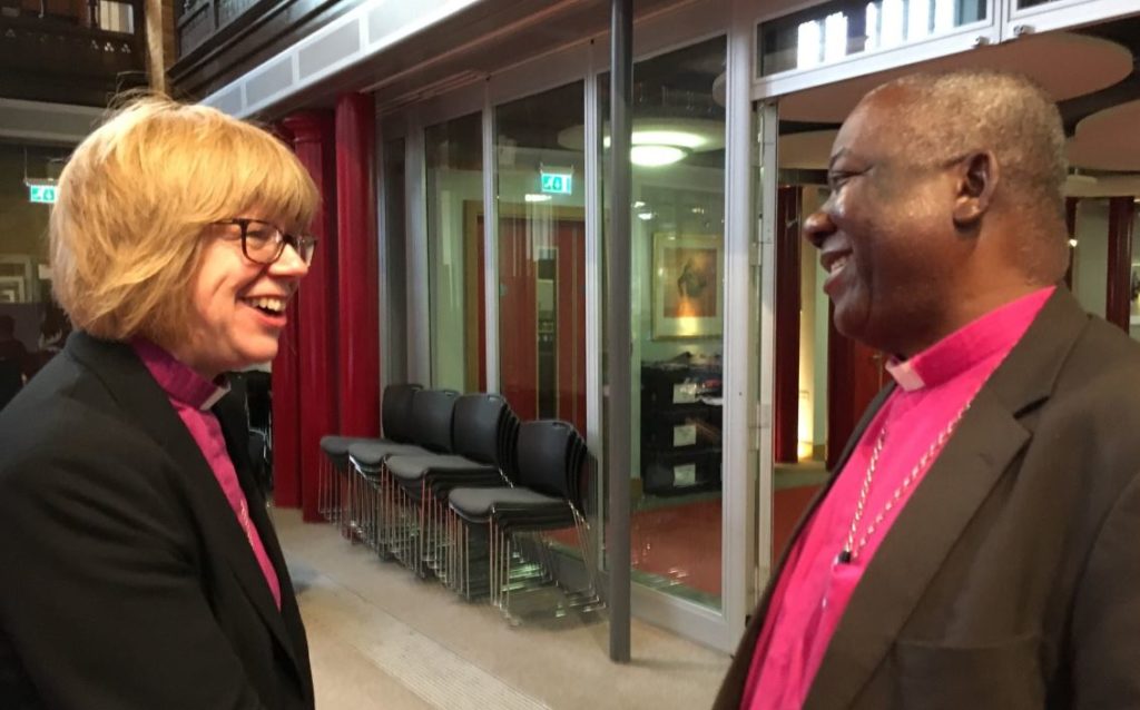 Bishop of London welcomes Bishop of Angola to Diocesan Synod
