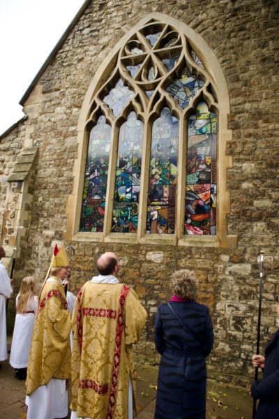 Bishop of London visits All Saints’ Church in Child’s Hill to view its new COVID-19 memorial artwork
