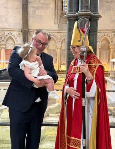 Bishop Sarah baptises and confirms in the Temple Church
